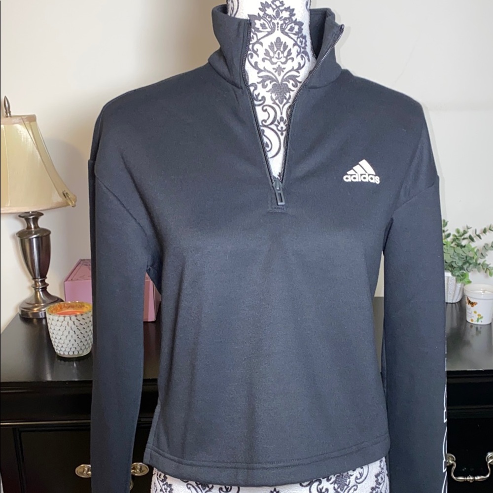 Adidas Cropped 1/4 Zip Black & White Sweatshirt Size Small NWT - Picture 3 of 8